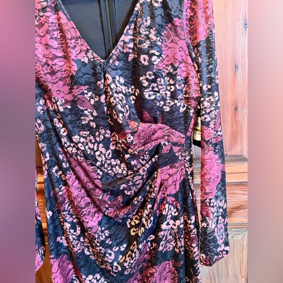 NWT GUESS DRESS - Picture 6 of 12